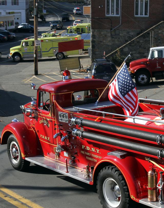 Putnam Lake along with New Fairfield FD and Brewster FD honoring a passed FDNY Battalion Chief Thomas Van Doran Pictures Copyright © Frank Becerra Jr.